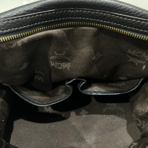 MCM leather satchel bag. Medium size. Full grain leather. - Picture 14 of 17